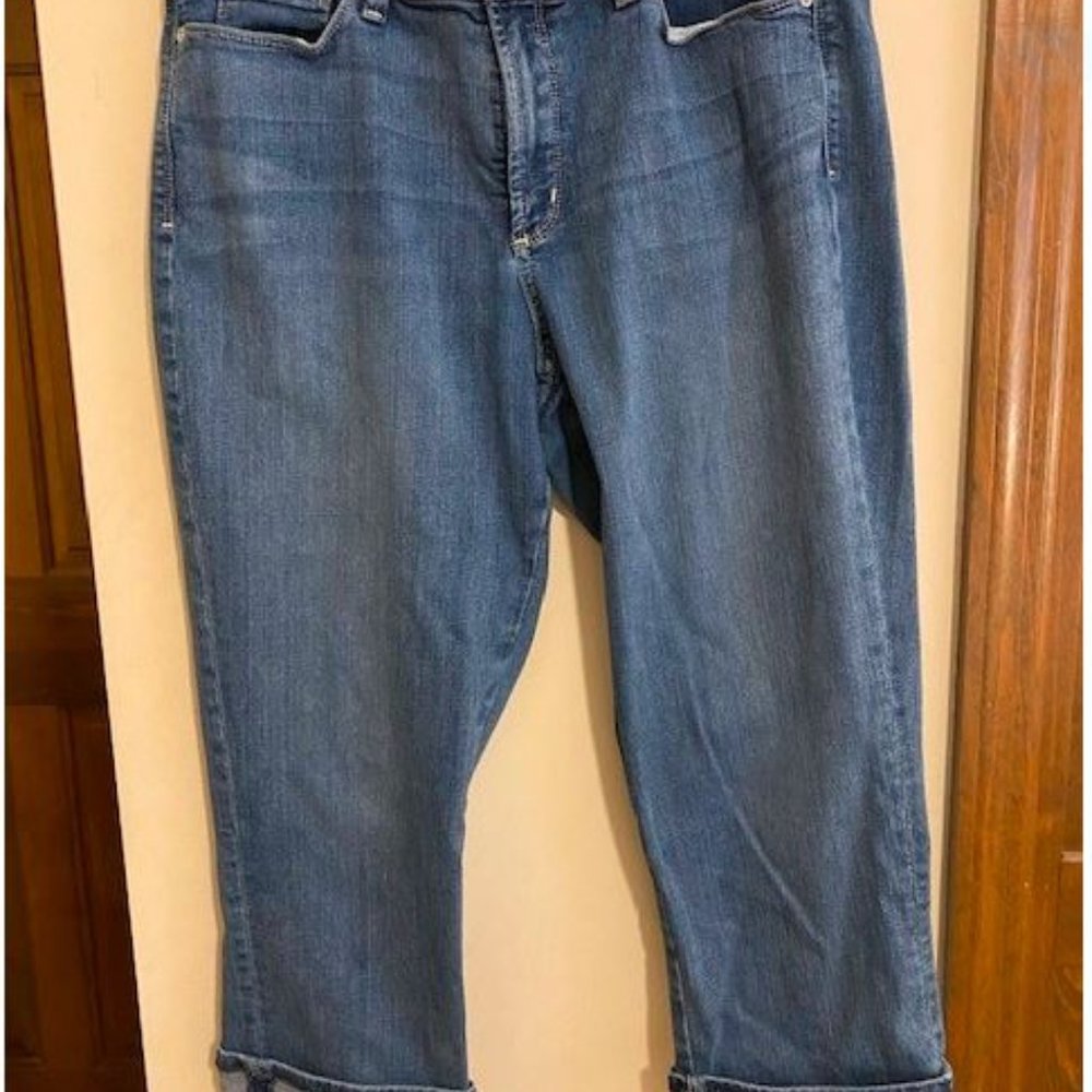 COPY - NYDJ Dayla Capri Jeans